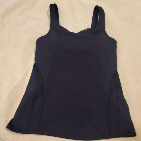Lululemon sport tank, Size 8
