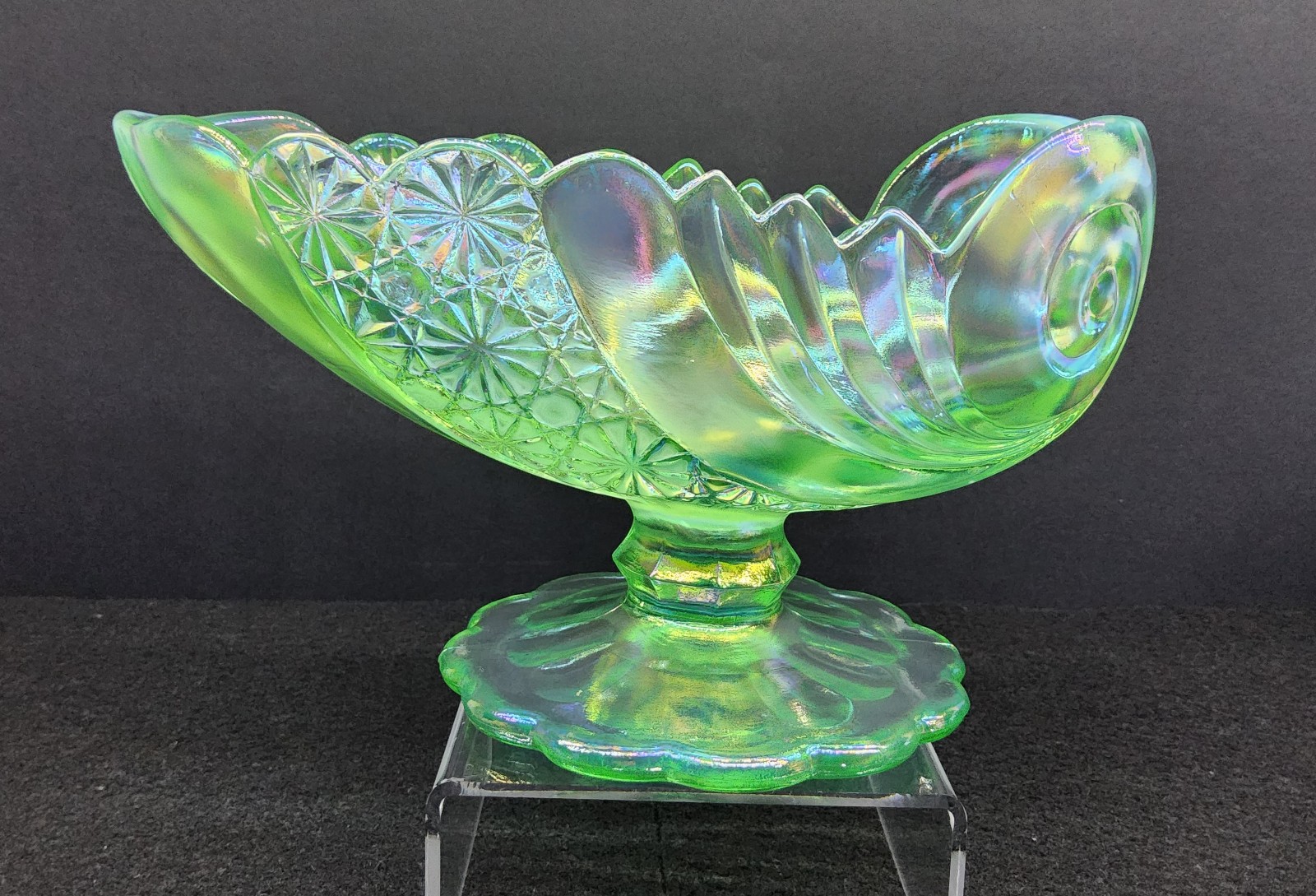 Fenton Willow Green Carnival Glass Nautilus Shell Bowl
