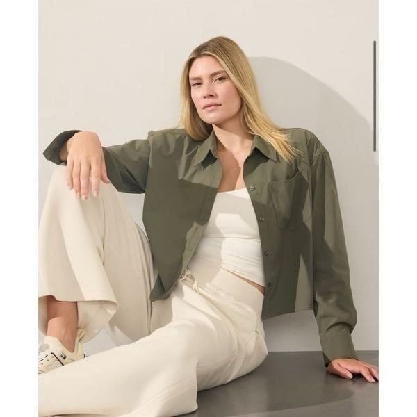 Athleta Plus Midday Shirt