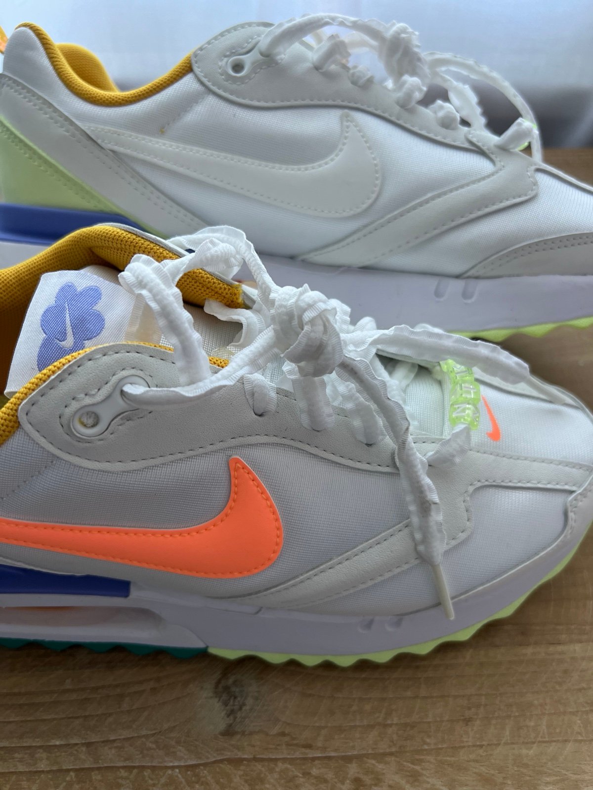 Nike Air Max Dawn Shoes in White/Multicolor