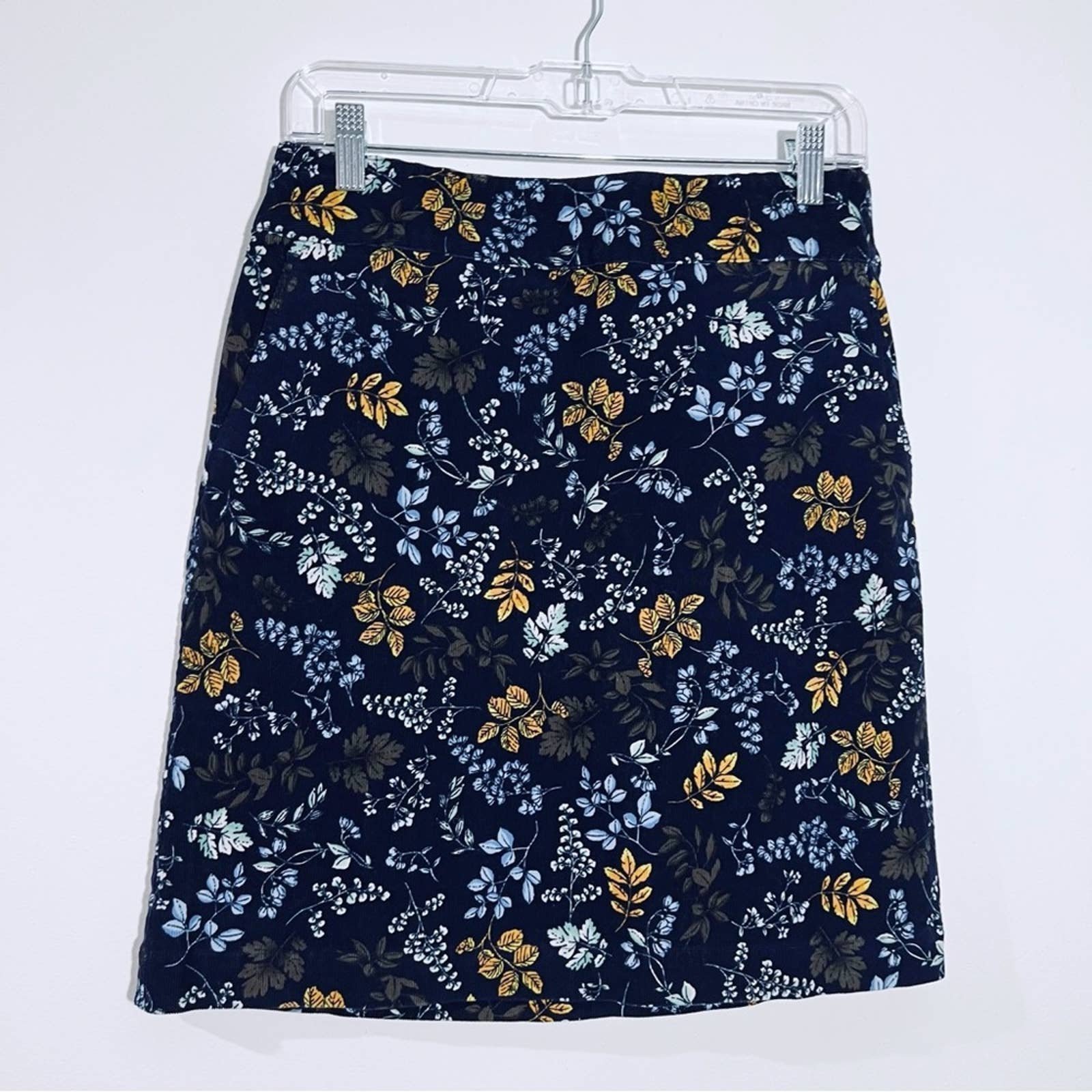 Talbots Navy Floral Cotton Corduroy A-Line Skirt Size 2
