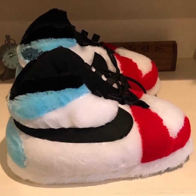 Nike Comfy Slippers | One Size | New