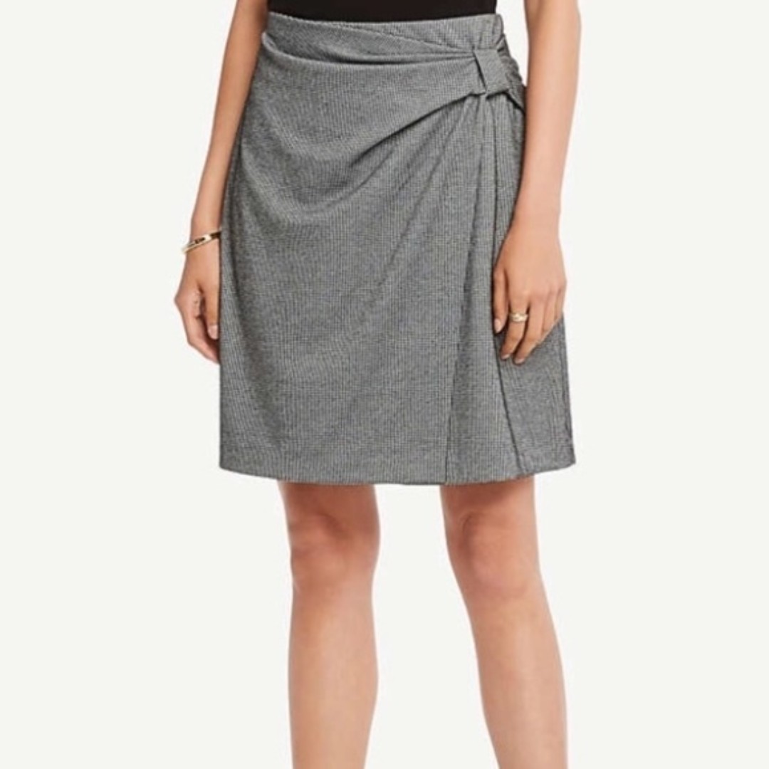 Ann Taylor Houndstooth Faux Wrap Skirt Size 8 / 10