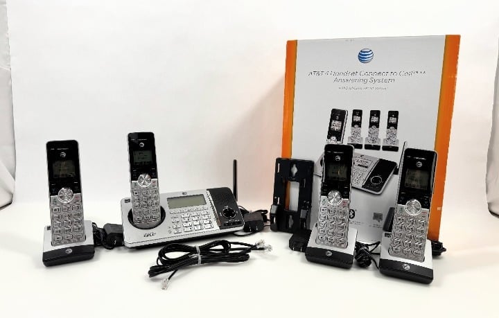 AT&T DECT 6.0 Cordless 4-Handset Answering System Bluetooth Cell Siri Google