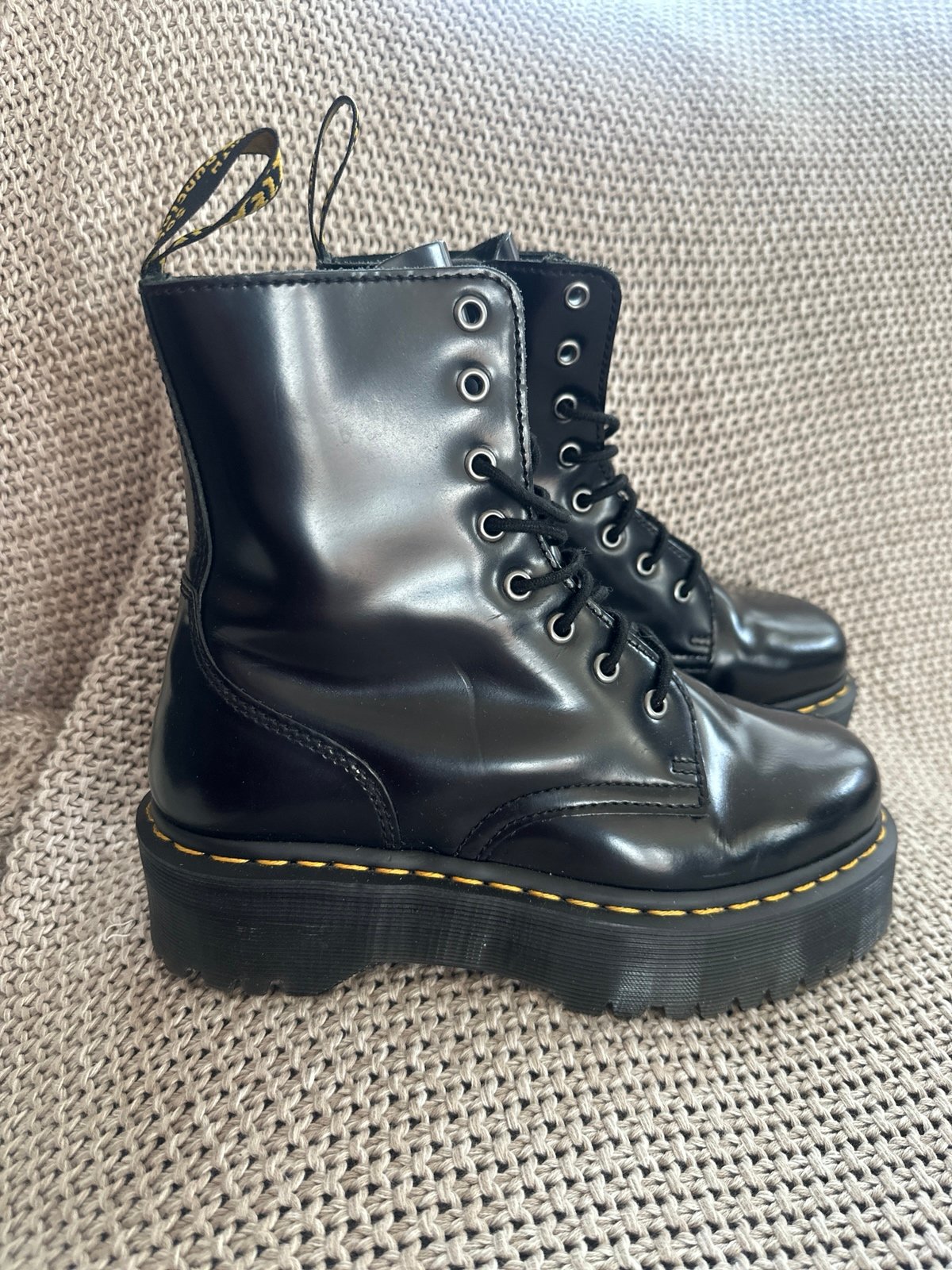 Dr Martens Jadon boot