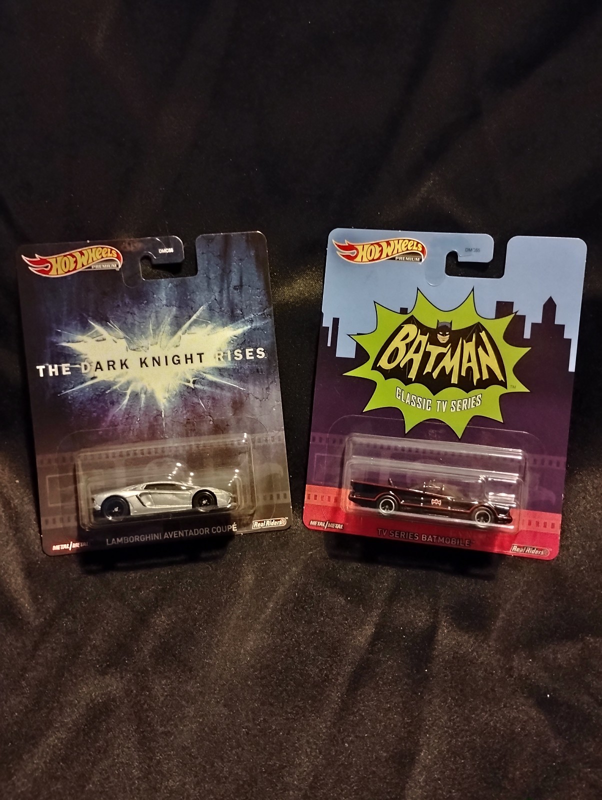 HOT WHEELS LOT OF 2 THE DARK KNIGHT AVENTADOR & TV SERIES BATMOBILE