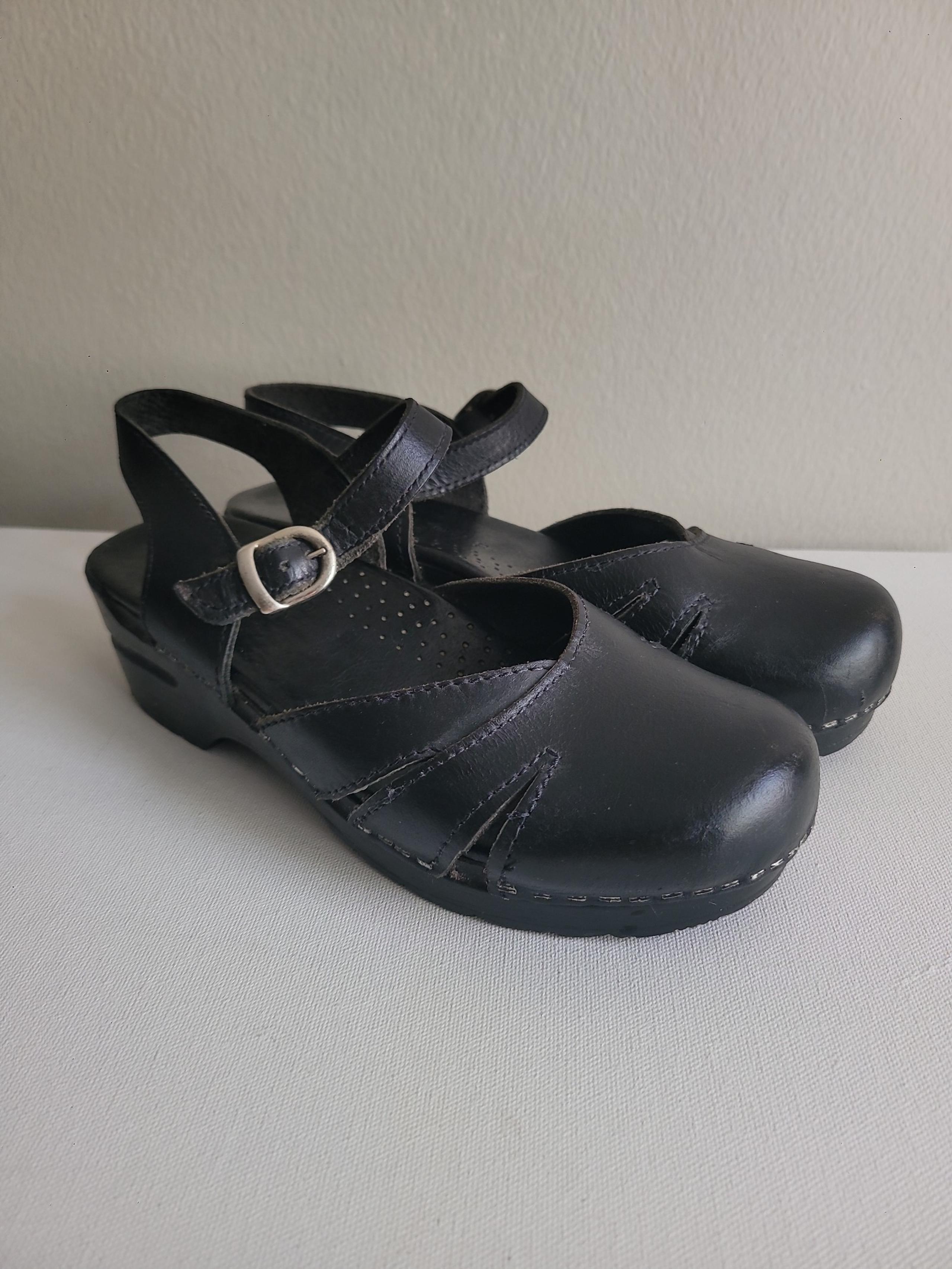 Sanita Margrethe Black Leather Sandals Sz 38 Slip Resistant Comfort Shoes