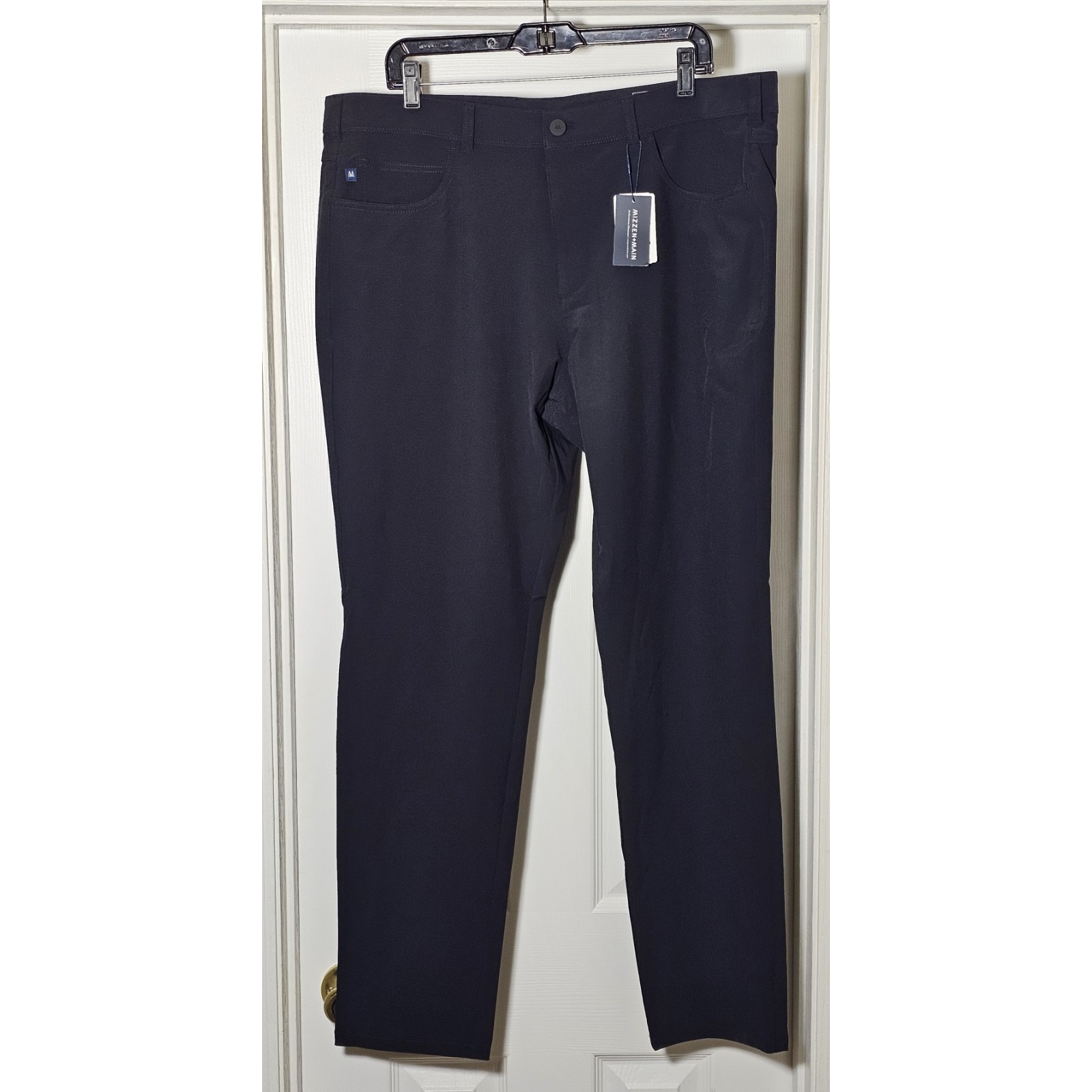 Mizzen + Main Helmsman Chino Pant Size 38x32 Black Slim Fit Performance