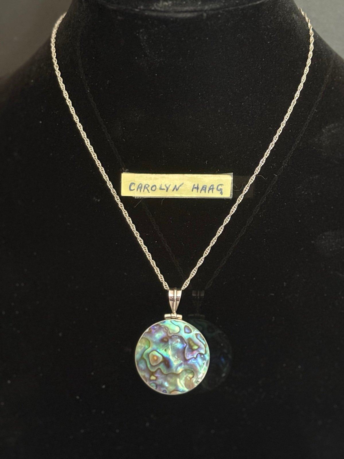 REVERSIBLE ROUND BEZEL ABALONE/MOTHER-OF-PEARL NECKLACE No