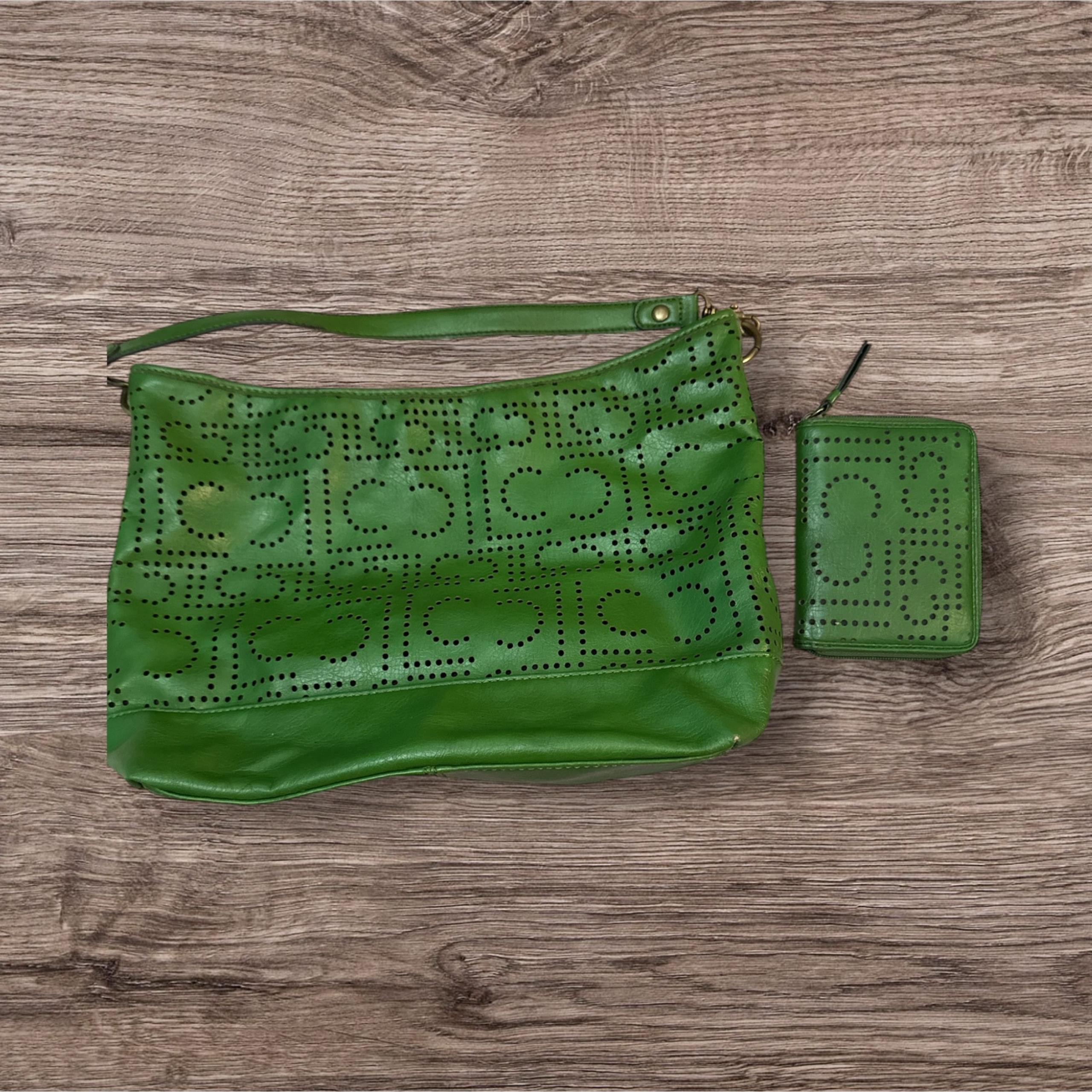 Liz Claiborne Green Faux Leather Shoulder Hand Bag Vintage Y2K  Purse  Wallet