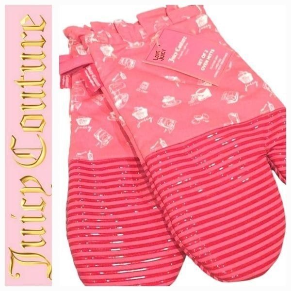Juicy Couture Home Set of 2 Silicone Grip Graphic Oven Mitts