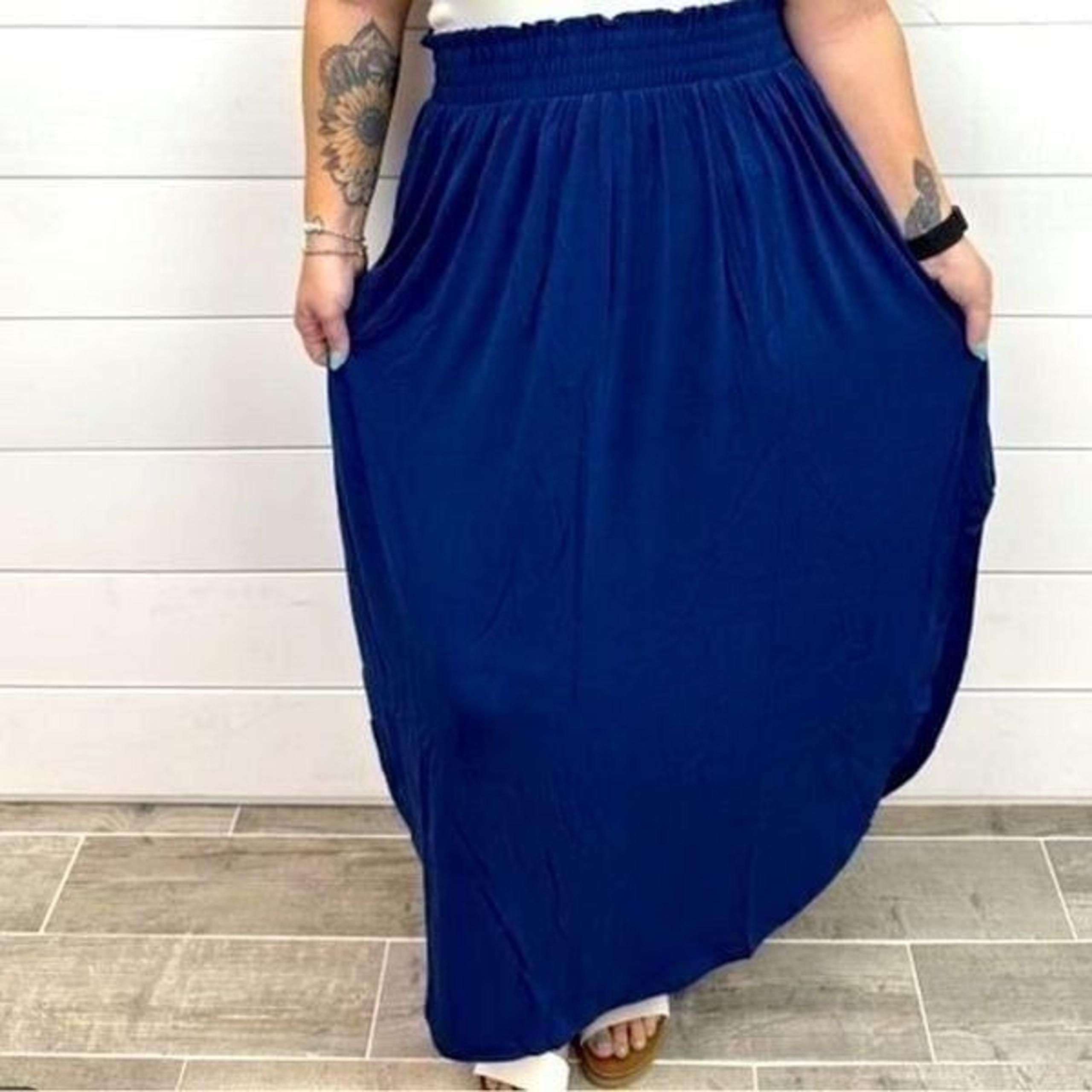 NWT - Zenana Plus Size Elastic Waist RUBY RED Maxi Skirt with Pockets  -Size 3XL