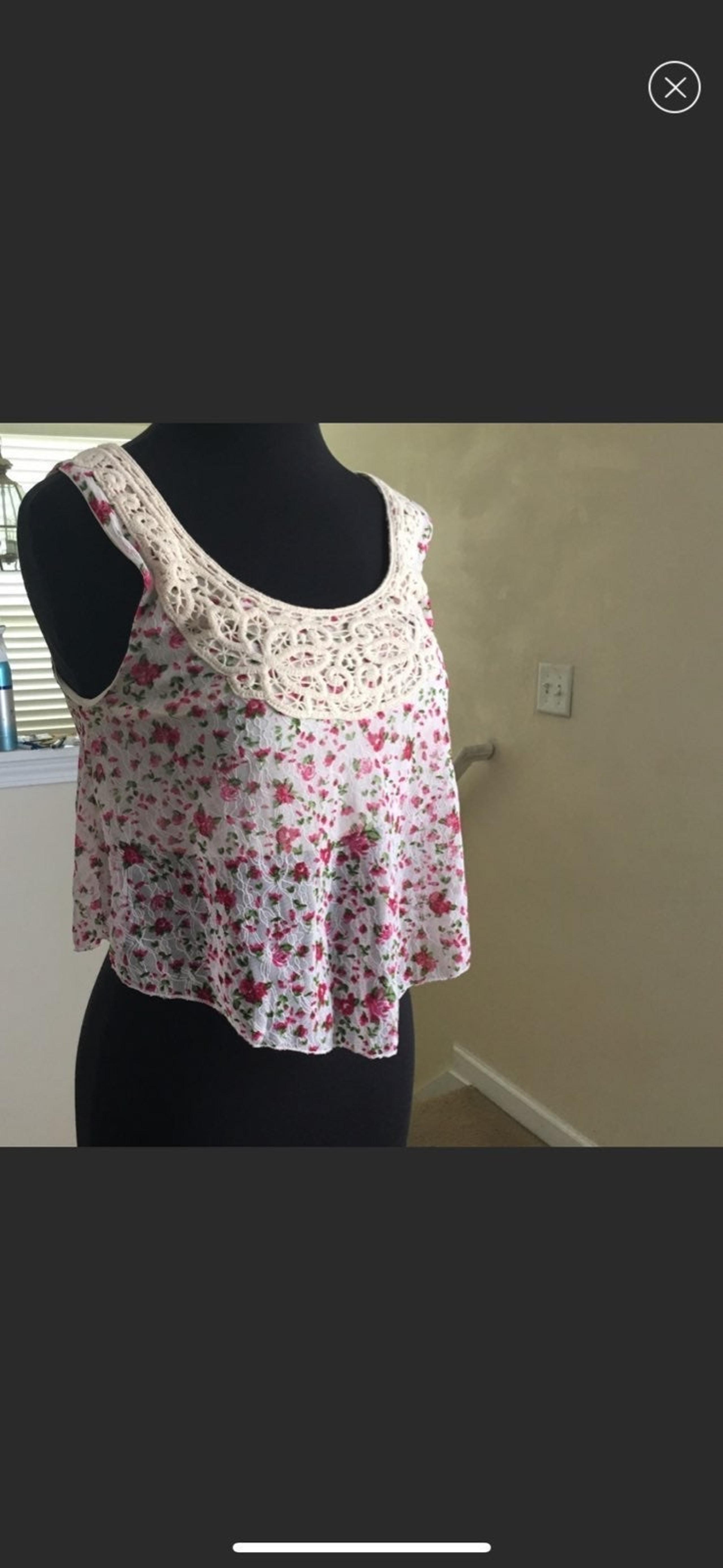 Floral Print Crop Top