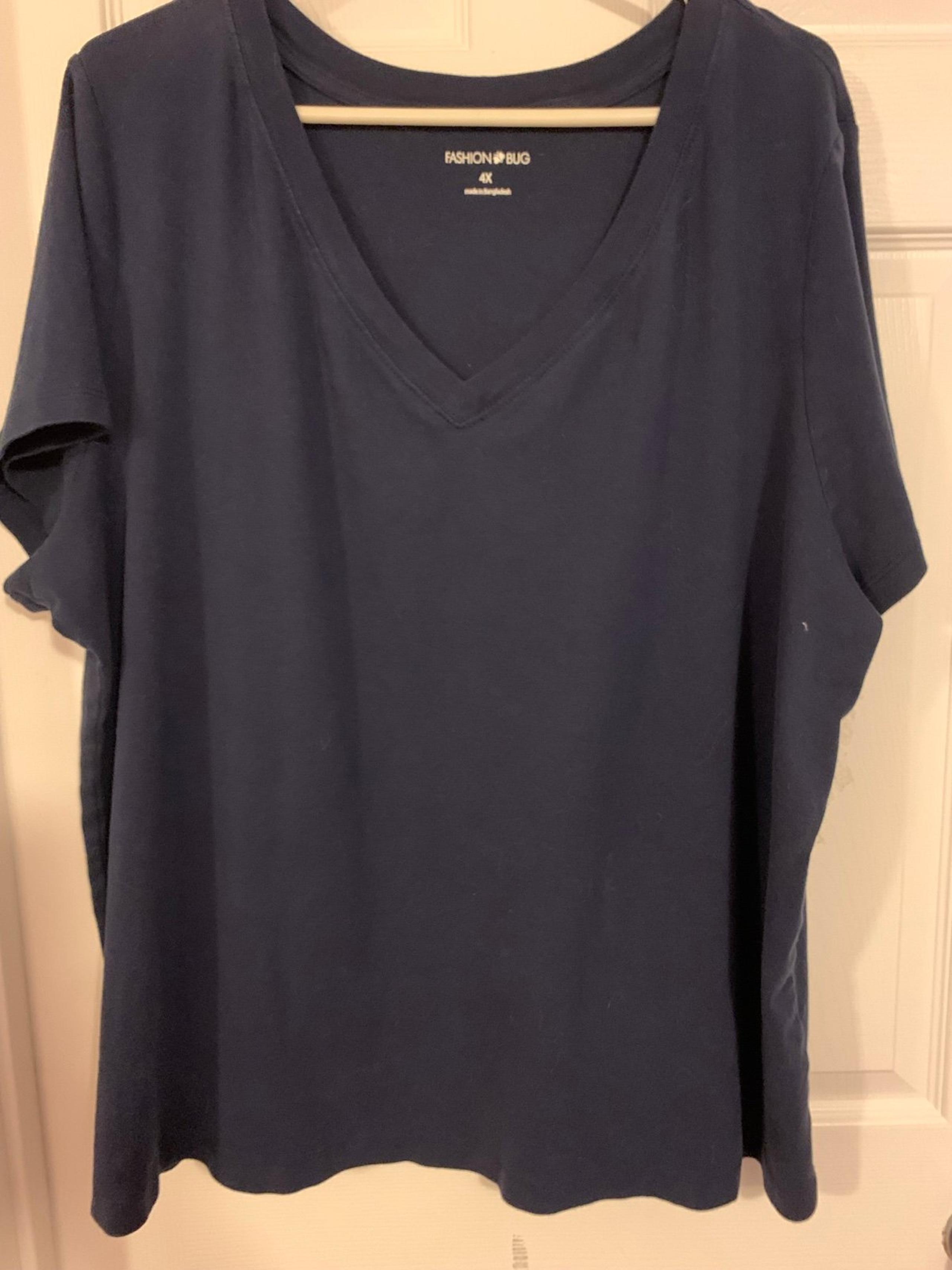 Fashion Bug 4x 30/32 navy blue v-neckline tee shirt SS cotton