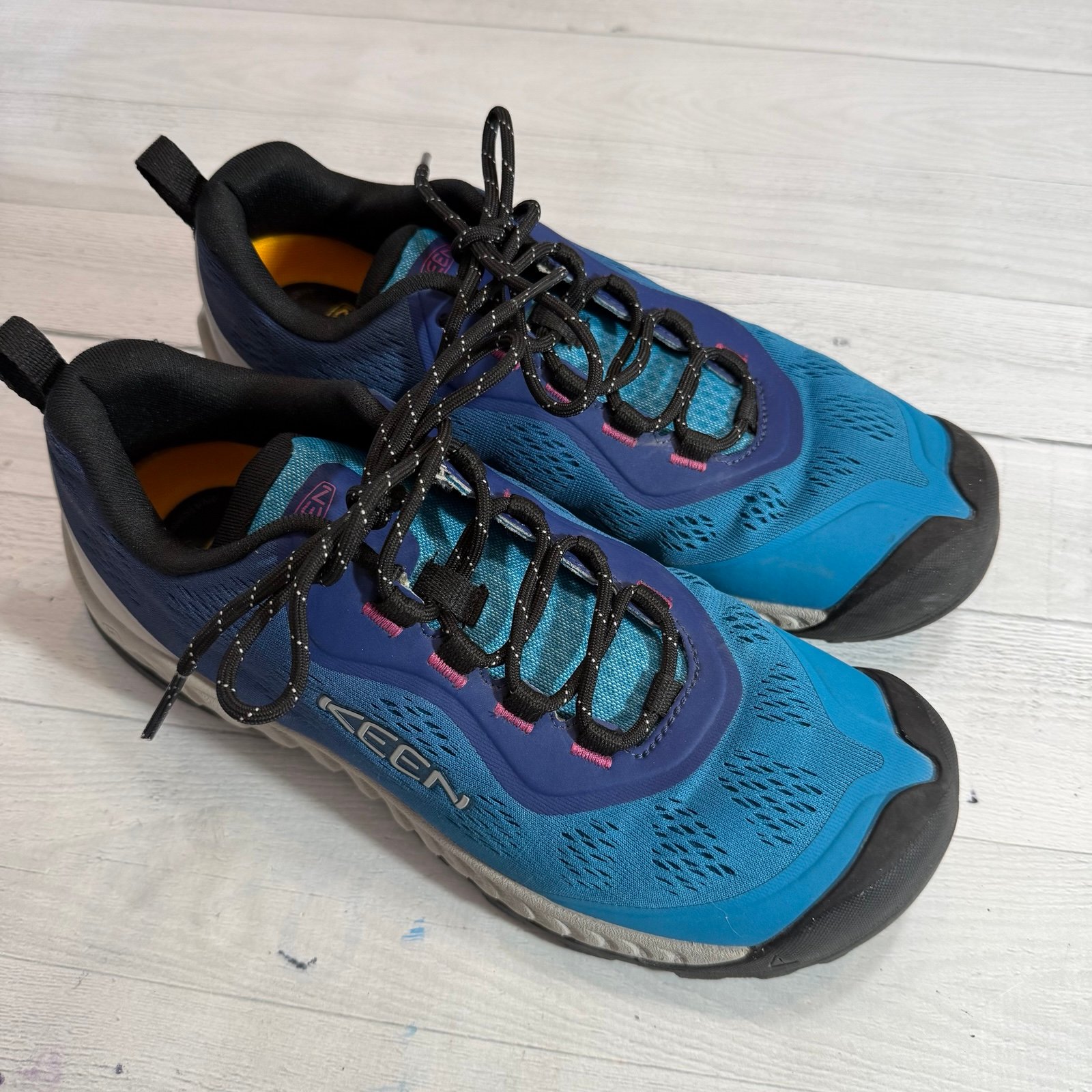 Keen Women's Nxis Speed Fjord Blue/ombre women’s size 10