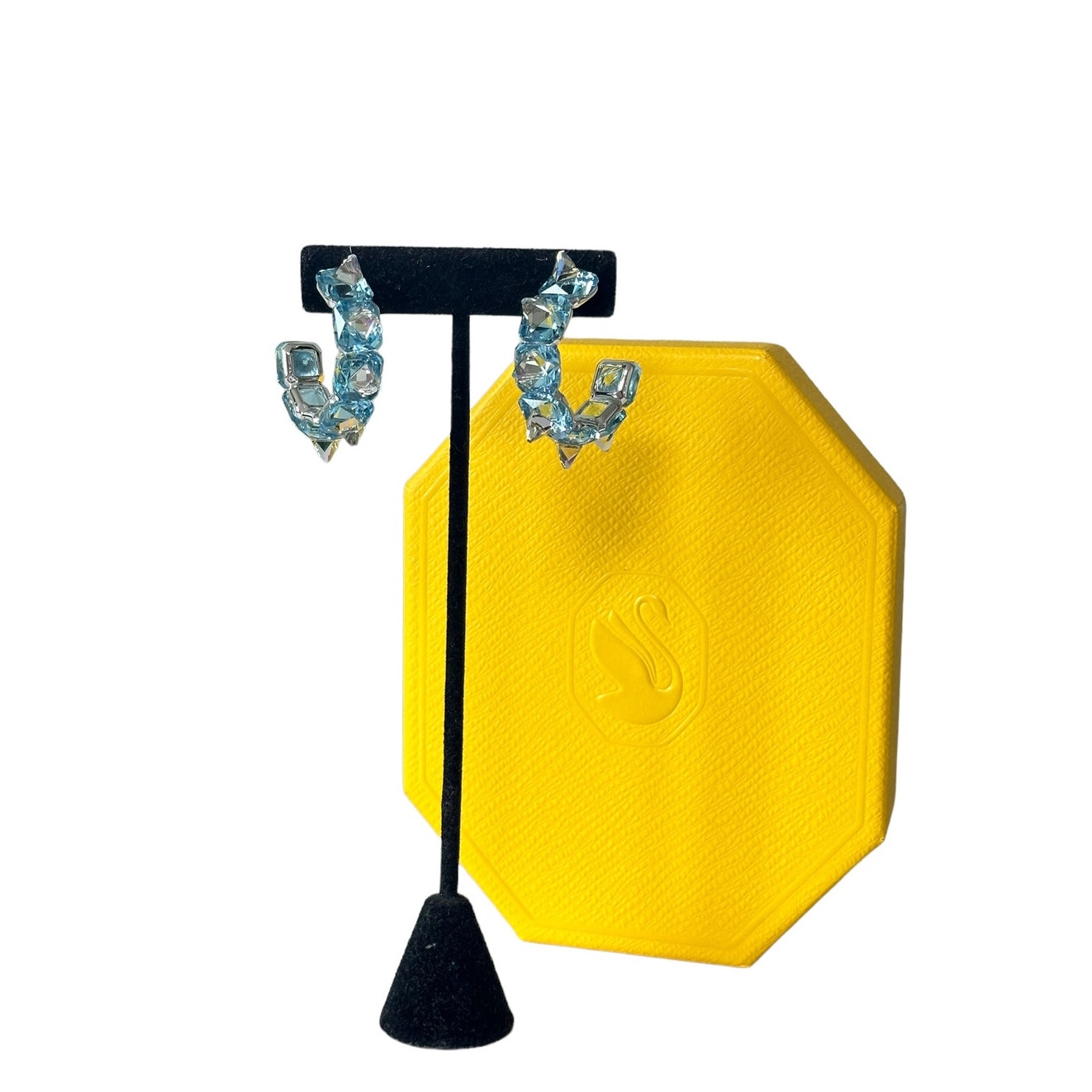 Swarovski Ortyx hoop earrings Pyramid cut, Blue, Rhodium plated
