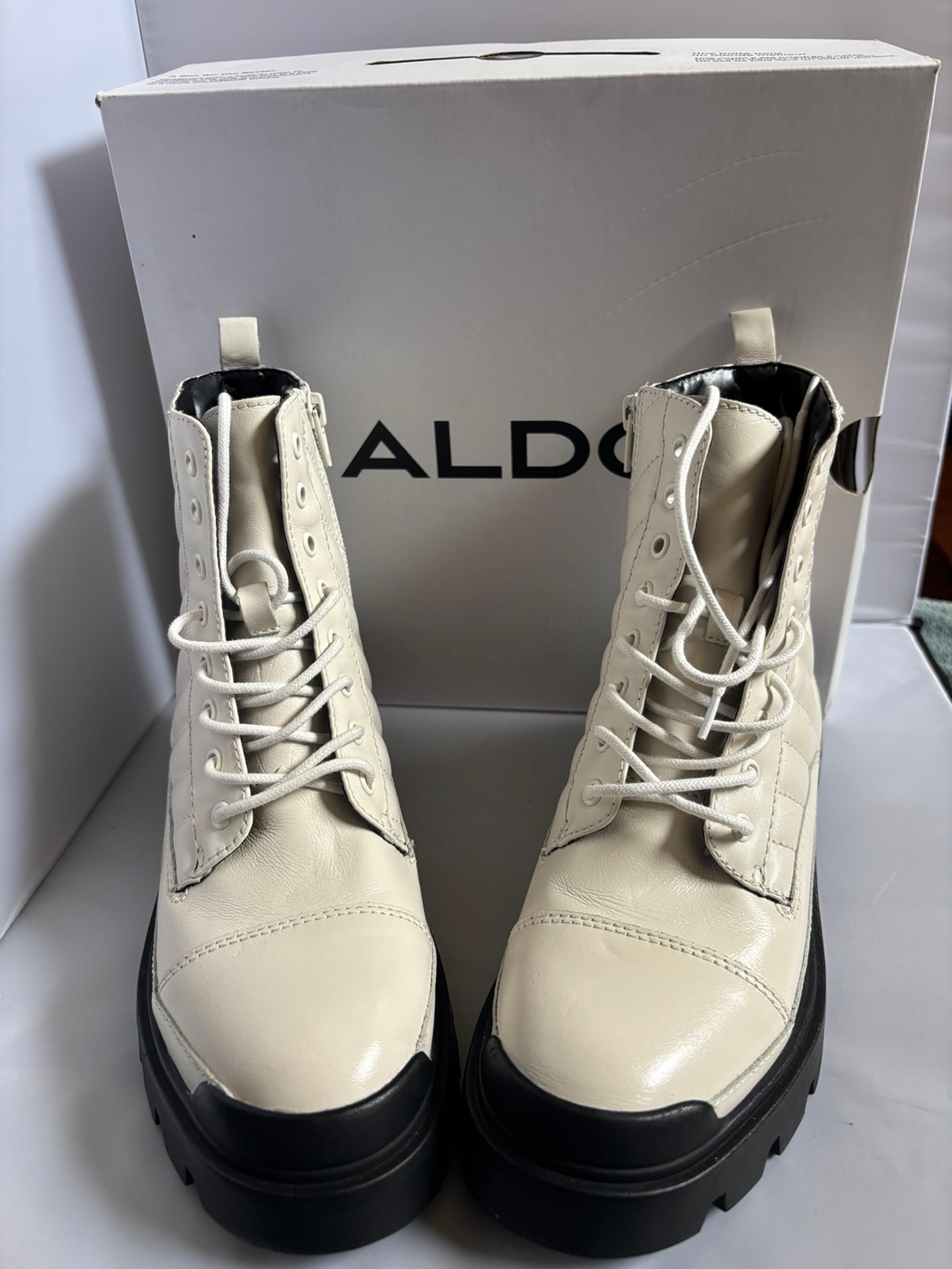 New Aldo Quilt Lace Up / Zipper Boots Size US 8.5 with Box