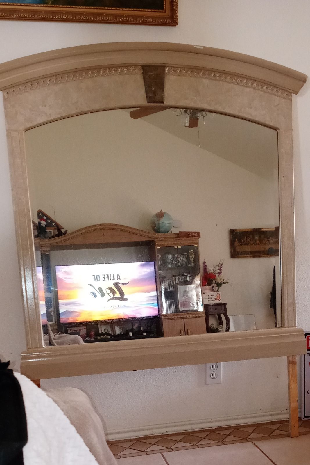 Dresser mirror