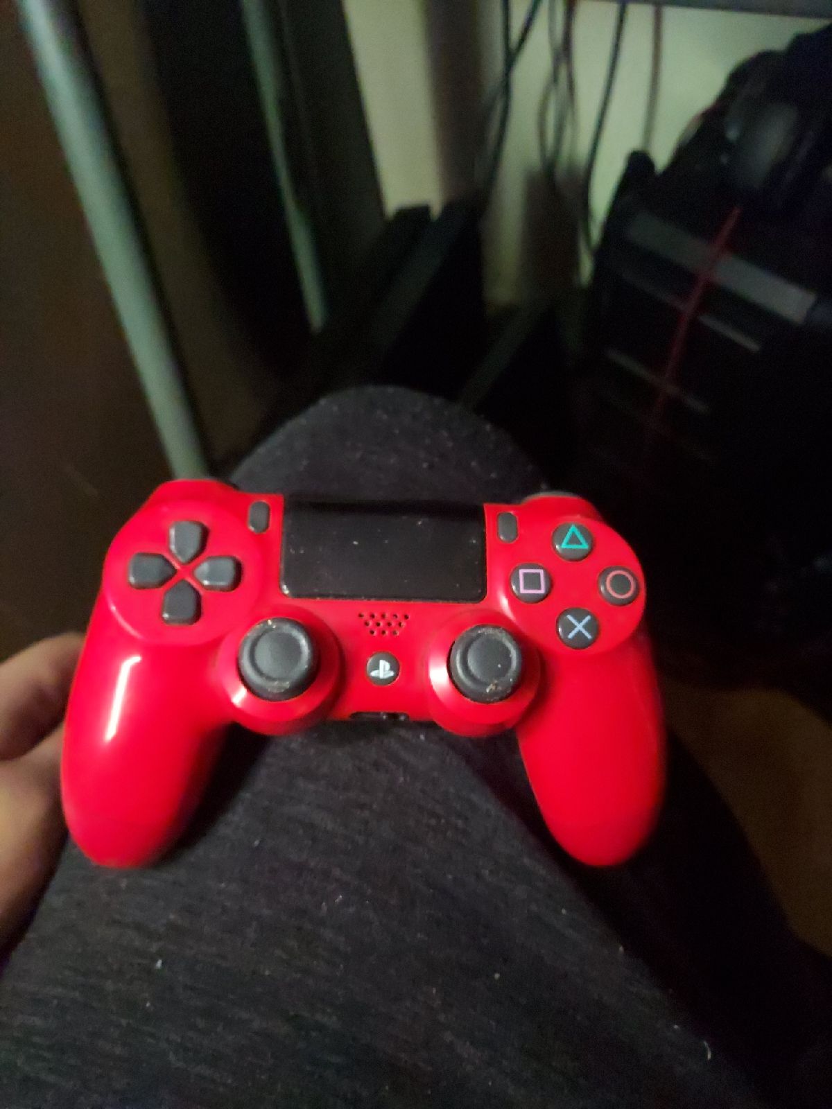 PS4 controller