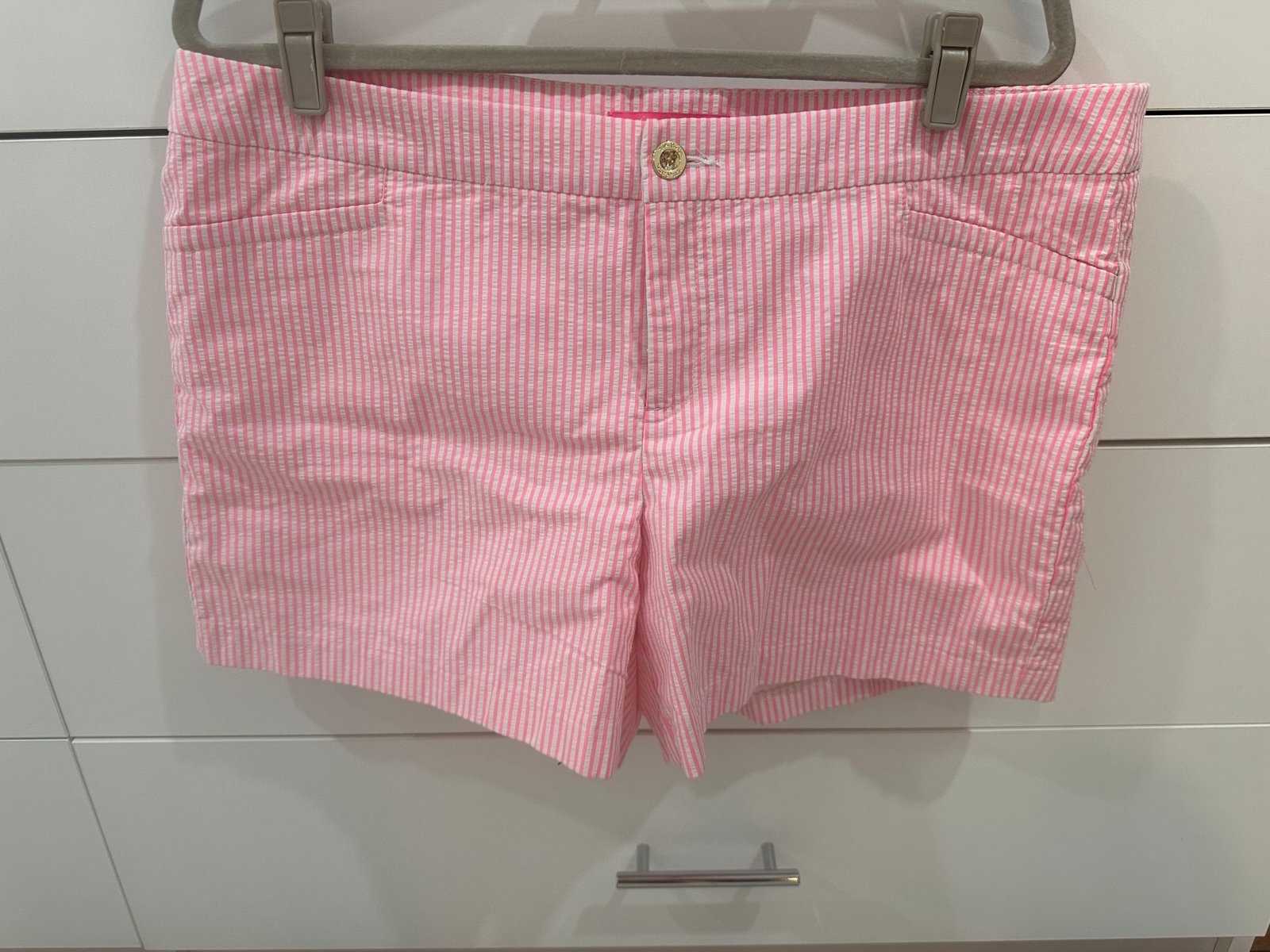Lilly Pulitzer Pink Seersucker Shorts Size 16 NWT
