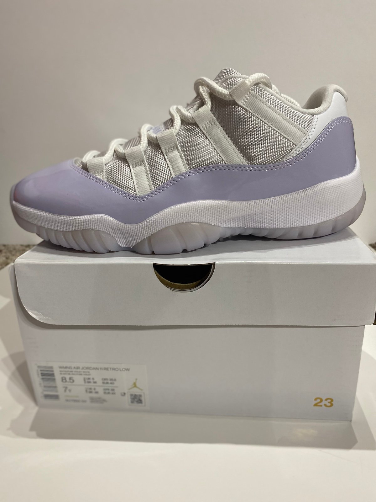 Jordan 11 low