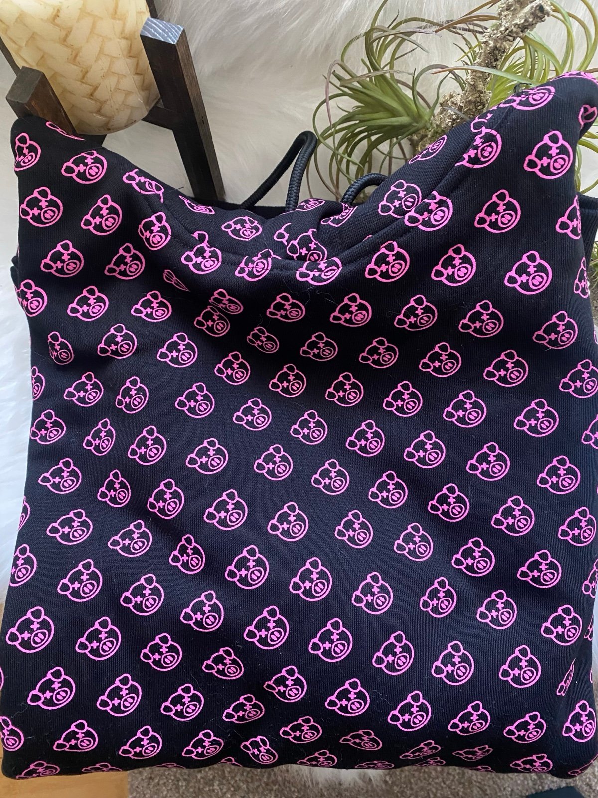 Limited Edition- Shane Dawson Merch- Black Mini Pigs Hoodie (Size S)