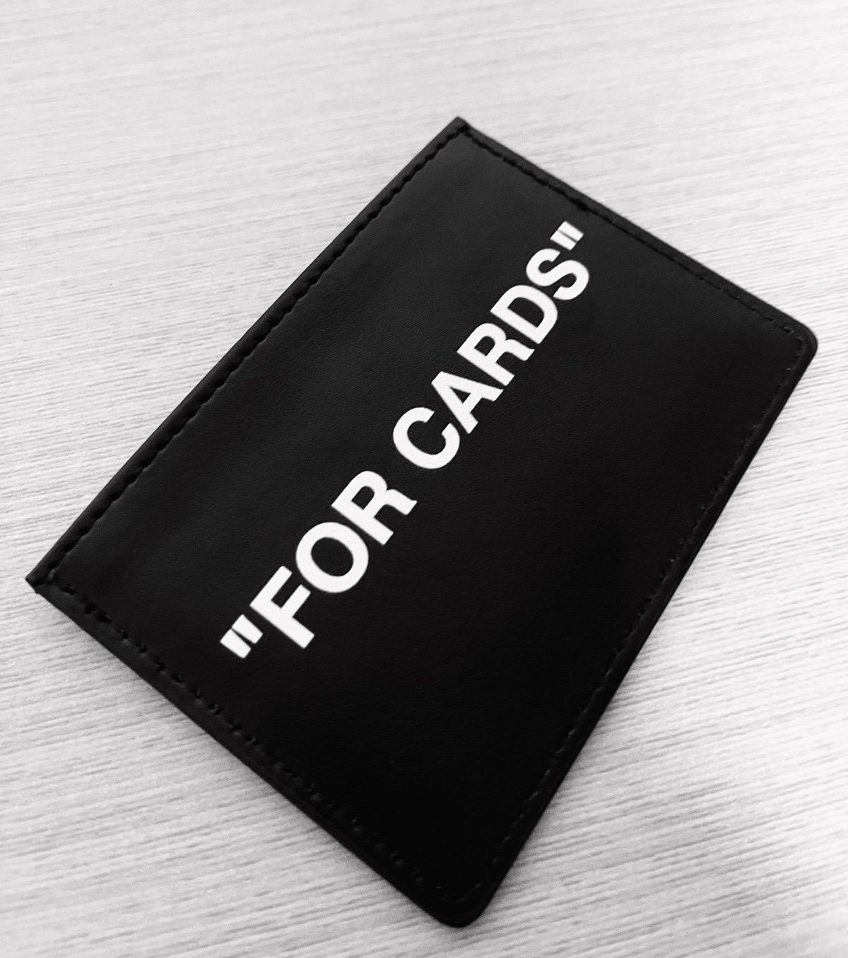 Off-White Cardholder