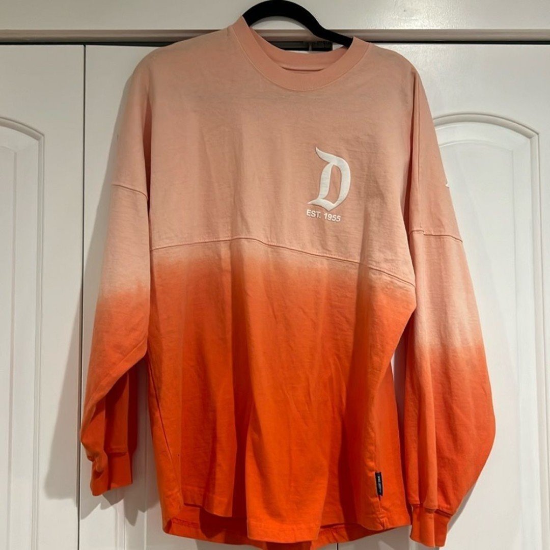 Disney ombre small spirit jersey fits oversized