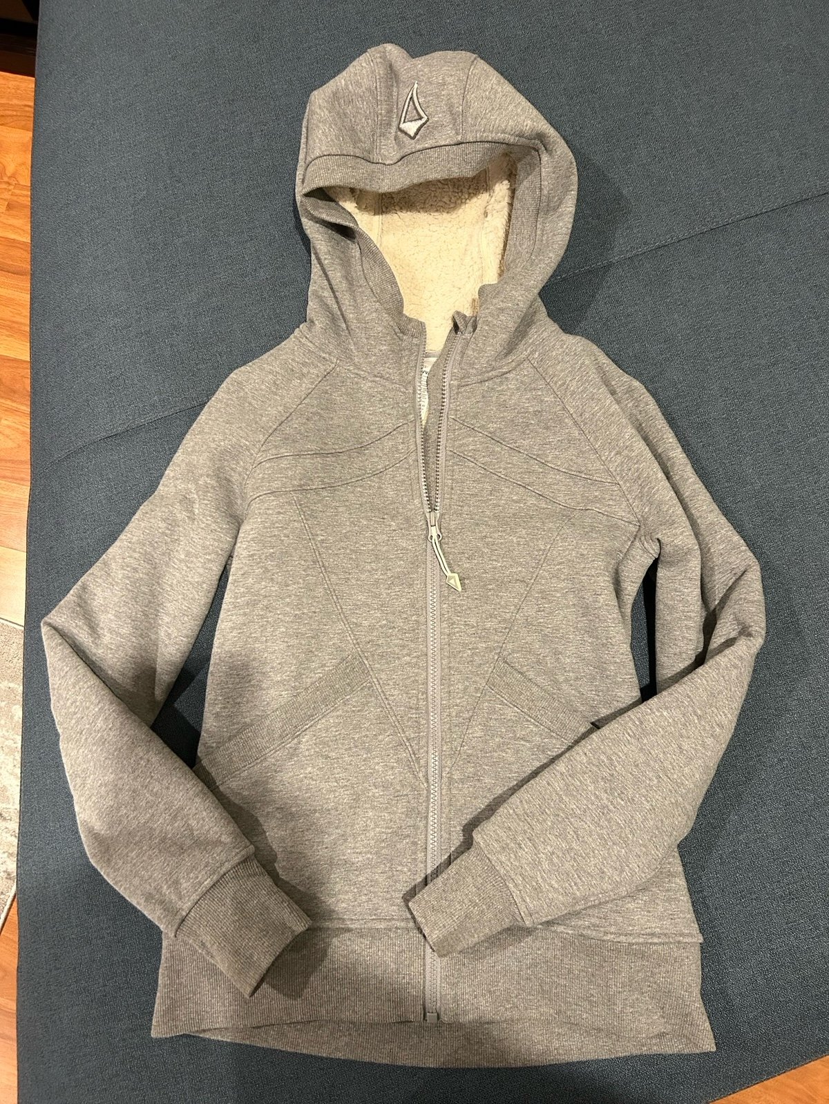Girls Ivivva Lululemon Sherpa Fleece Lined Full Zip Hoodie Jacket Sz 12
