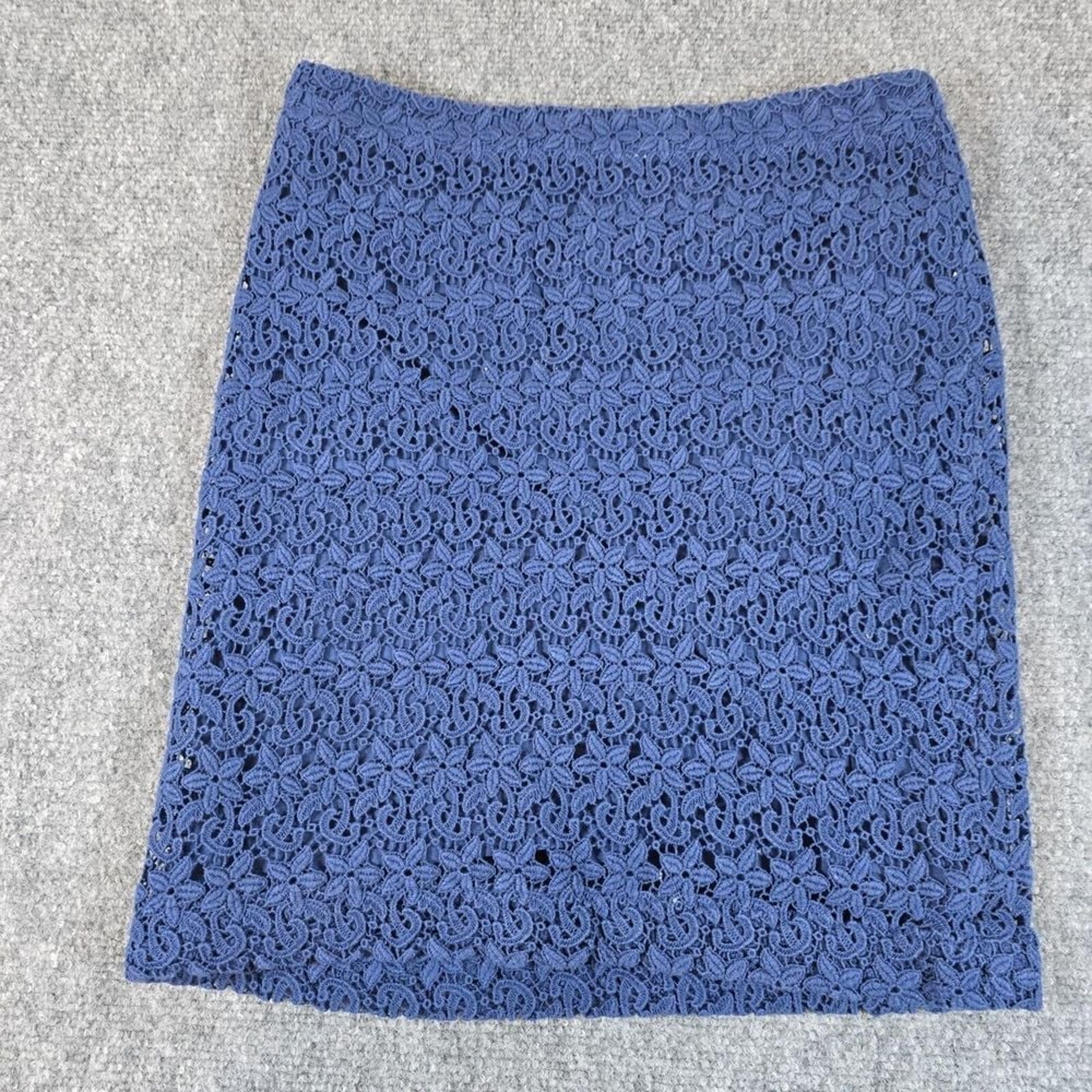 FOREVER 21 Size S Navy Blue Lace Overlay Skirt Straight Gold Zipper Womens