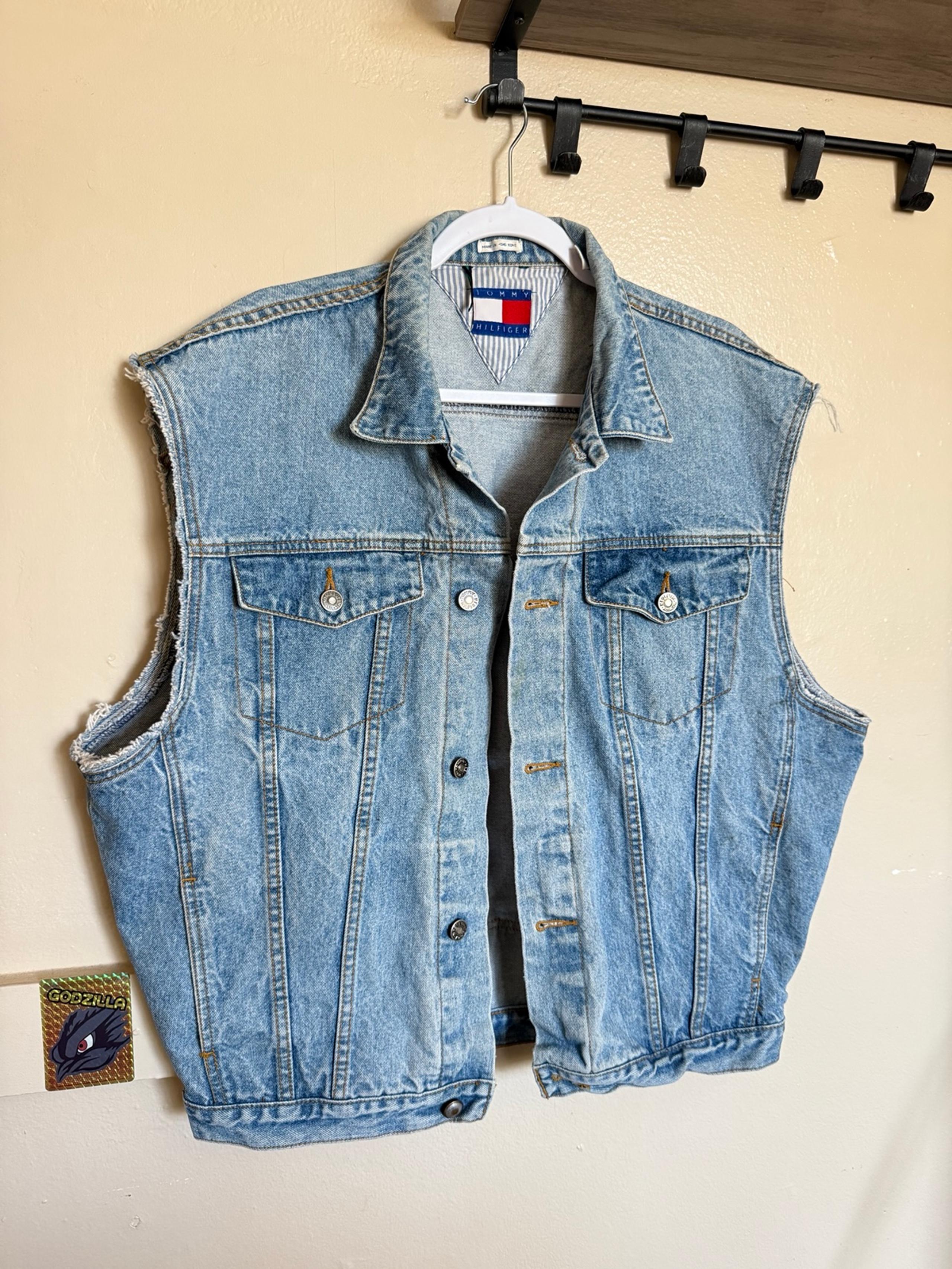Tommy Hilfiger Denim Vest Men's Size Medium Vintage Light Wash