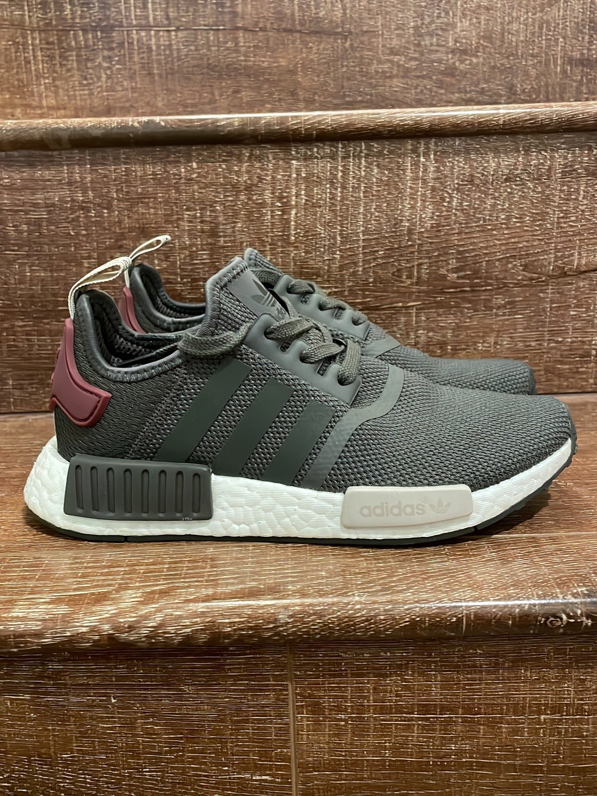 Adidas NMD R1 utility grey