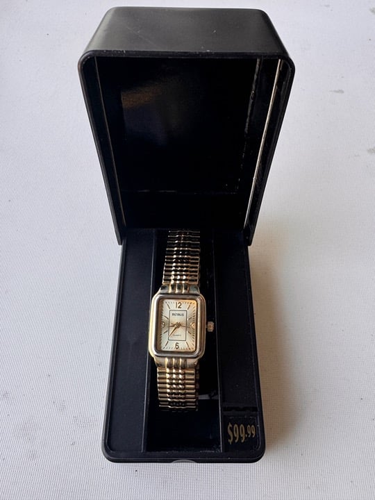 Vintage Benrus Women's Quartz Watch 25mm Case, Running