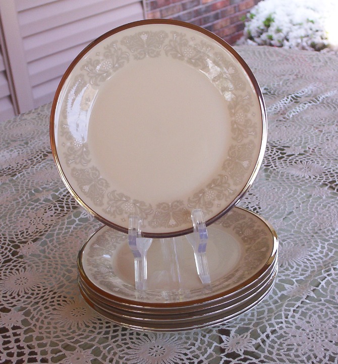 6 LENOX SNOW LILY BREAD PLATES 6-3/8 PLATINUM TRIM