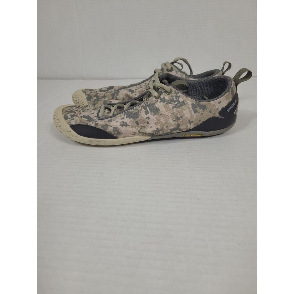 TSLA Mens Trail Running Minimalist Barefoot Shoe Baretrek- Sz 8 Digi Camo