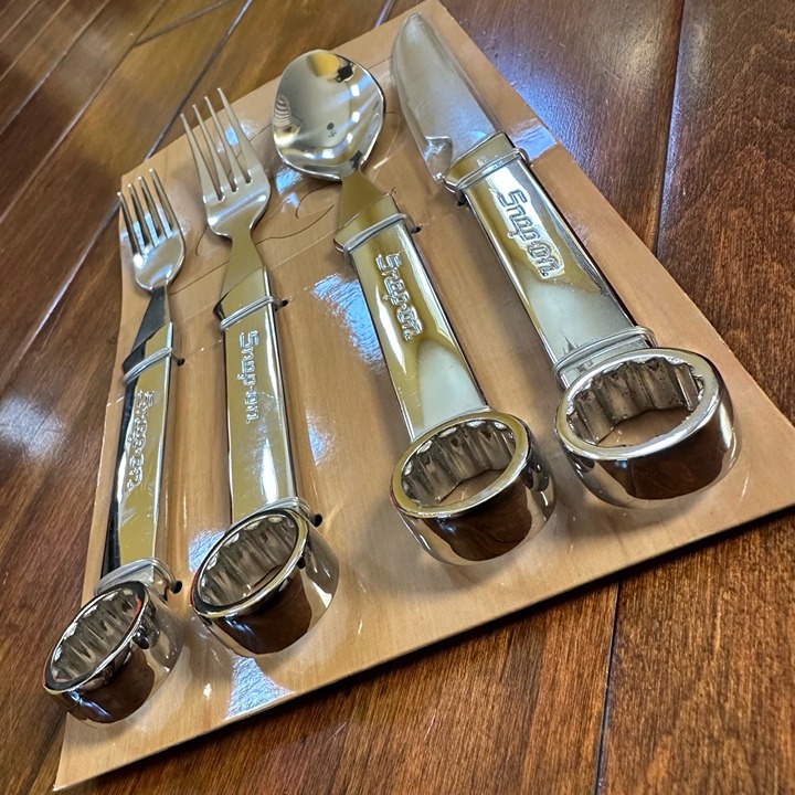 NWT Snap-On Wrench Handle Flatware Set