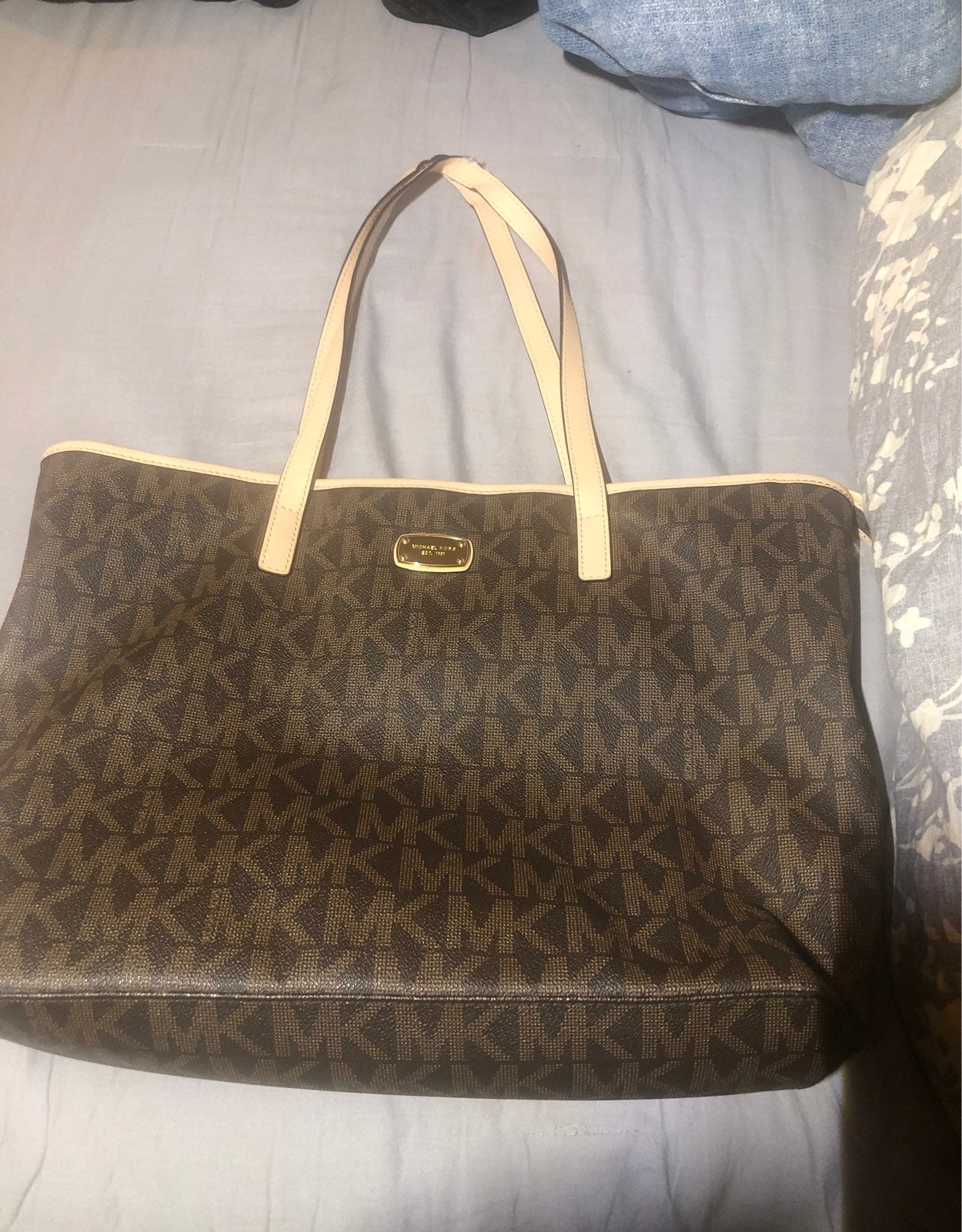Michael kors tote bag