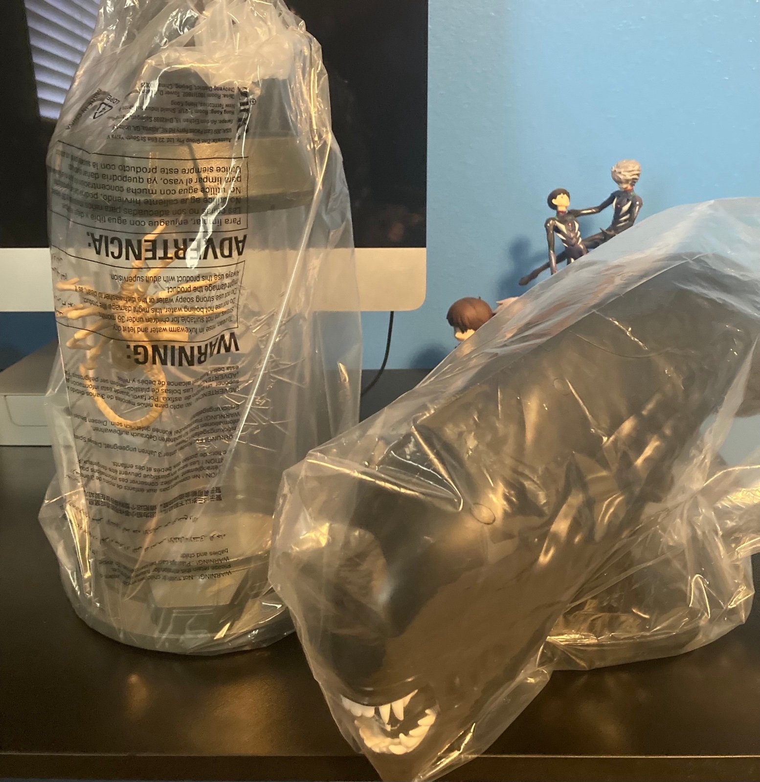 alien romulus popcorn bucket xenomorph facehugger regal exclusive