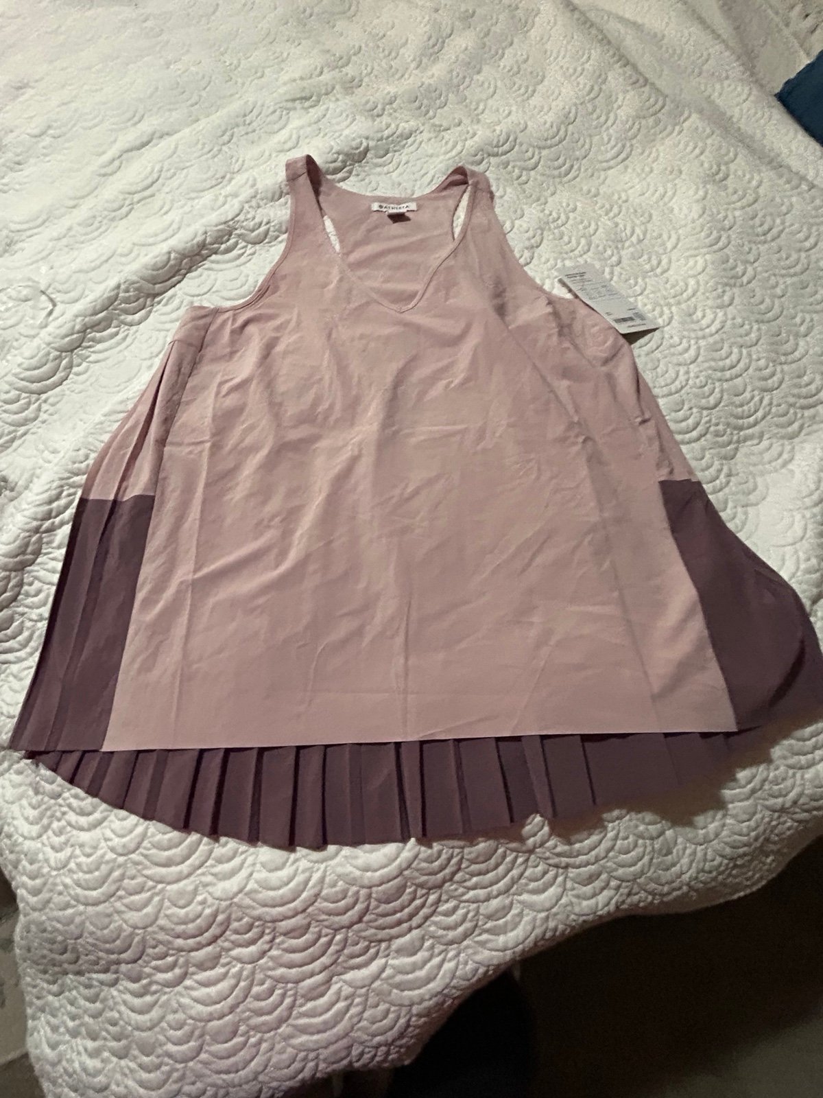 Athleta Swing Forward Pleated Tank size M NWT