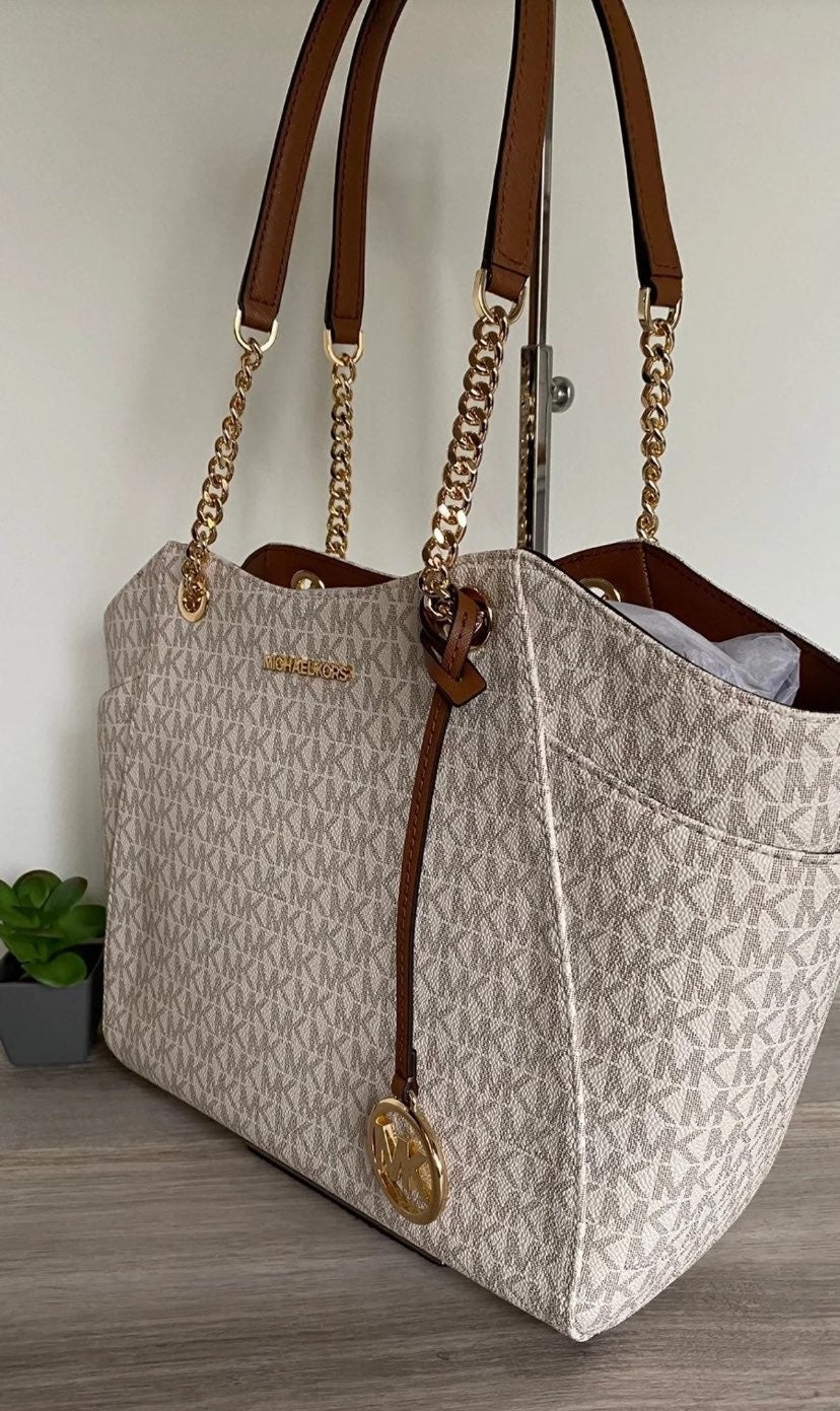 mk travel purse