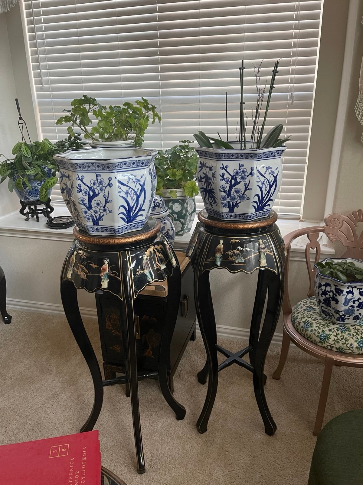 Pair of octagonal chinoiserie planters 11”X 12”