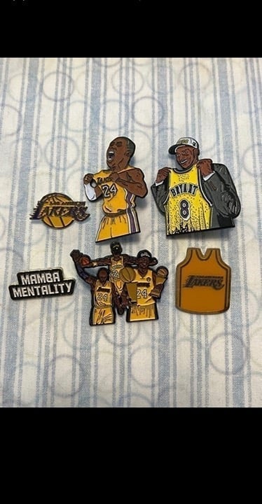 Kobe Bryant Lakers Custom Pin Lot of 6!.