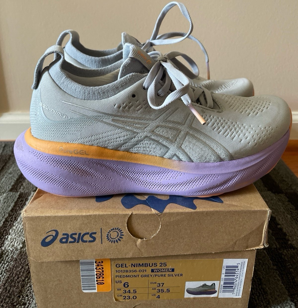 Women’s ASICS gel nimbus 25