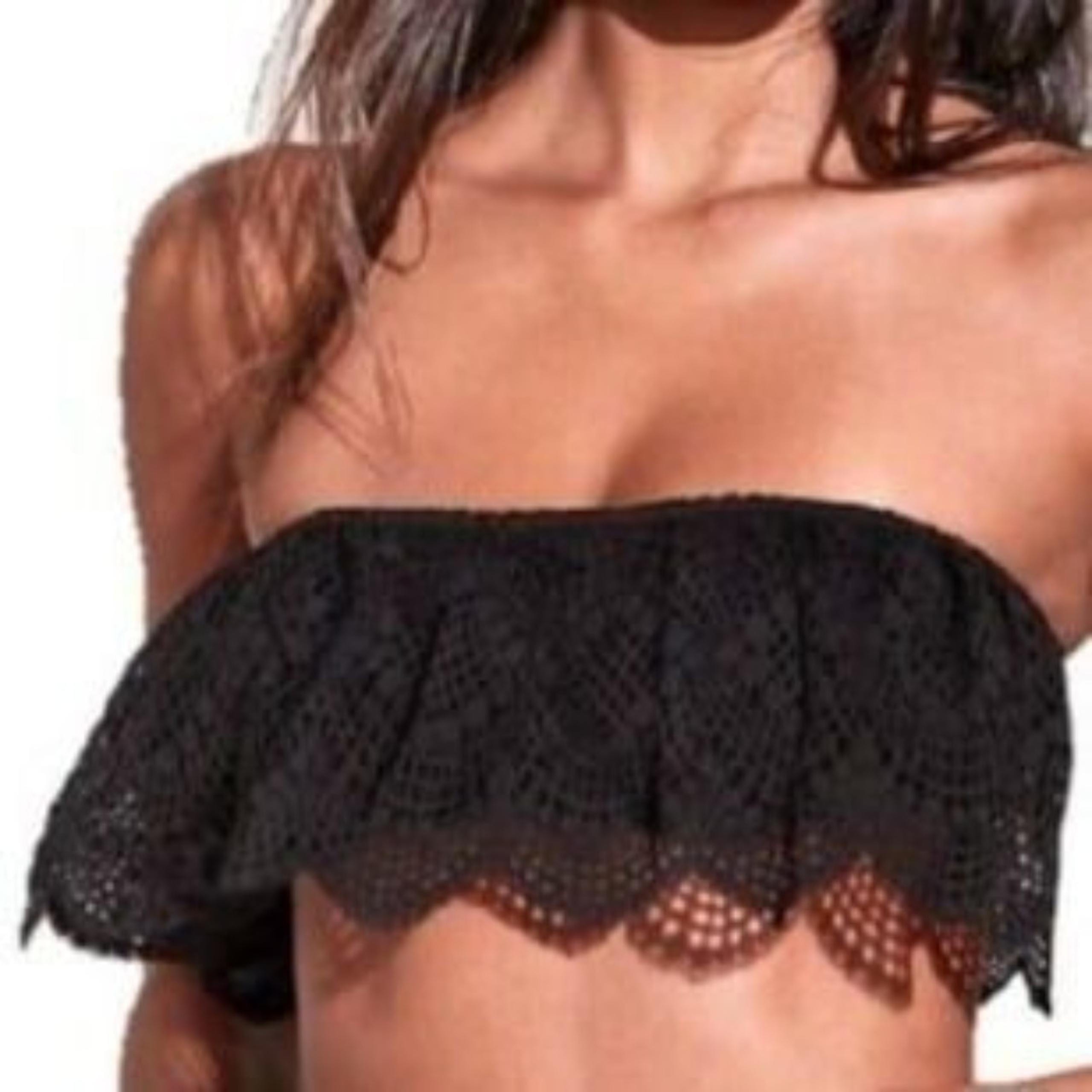 Victoria's Secret Womens Top Black S Lace Bandeau Flounce Bralette