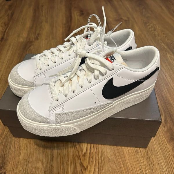 NIKE Blazer white black platform lace up shoes sneakers women’s 8 new