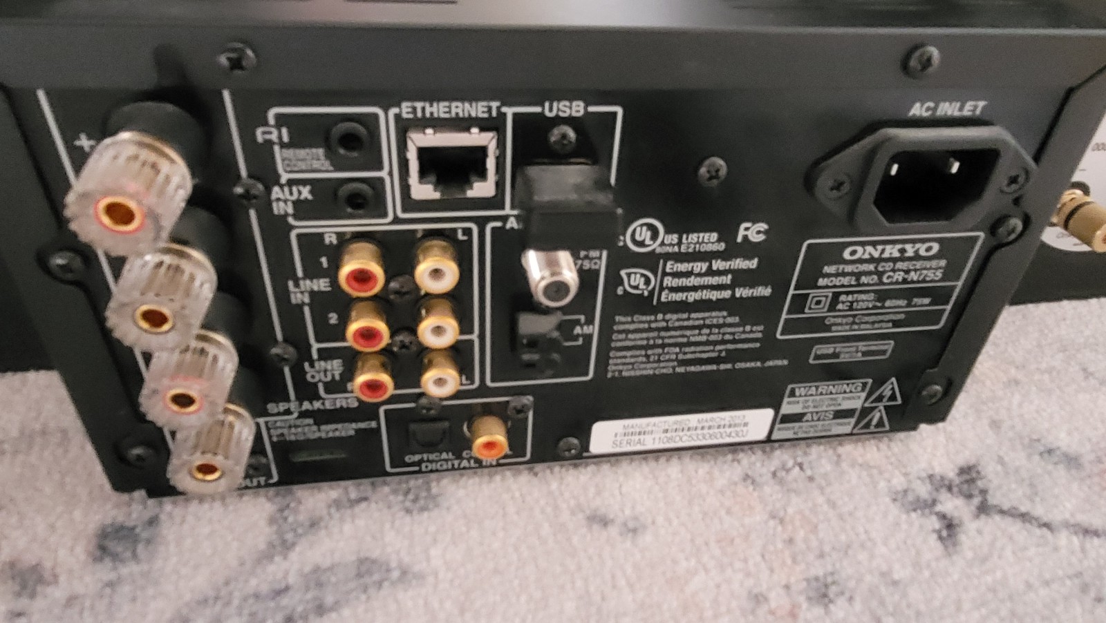 Onkyo CR-N755 Stereo Amplifier with Speakers (wifi, CD player) - detail