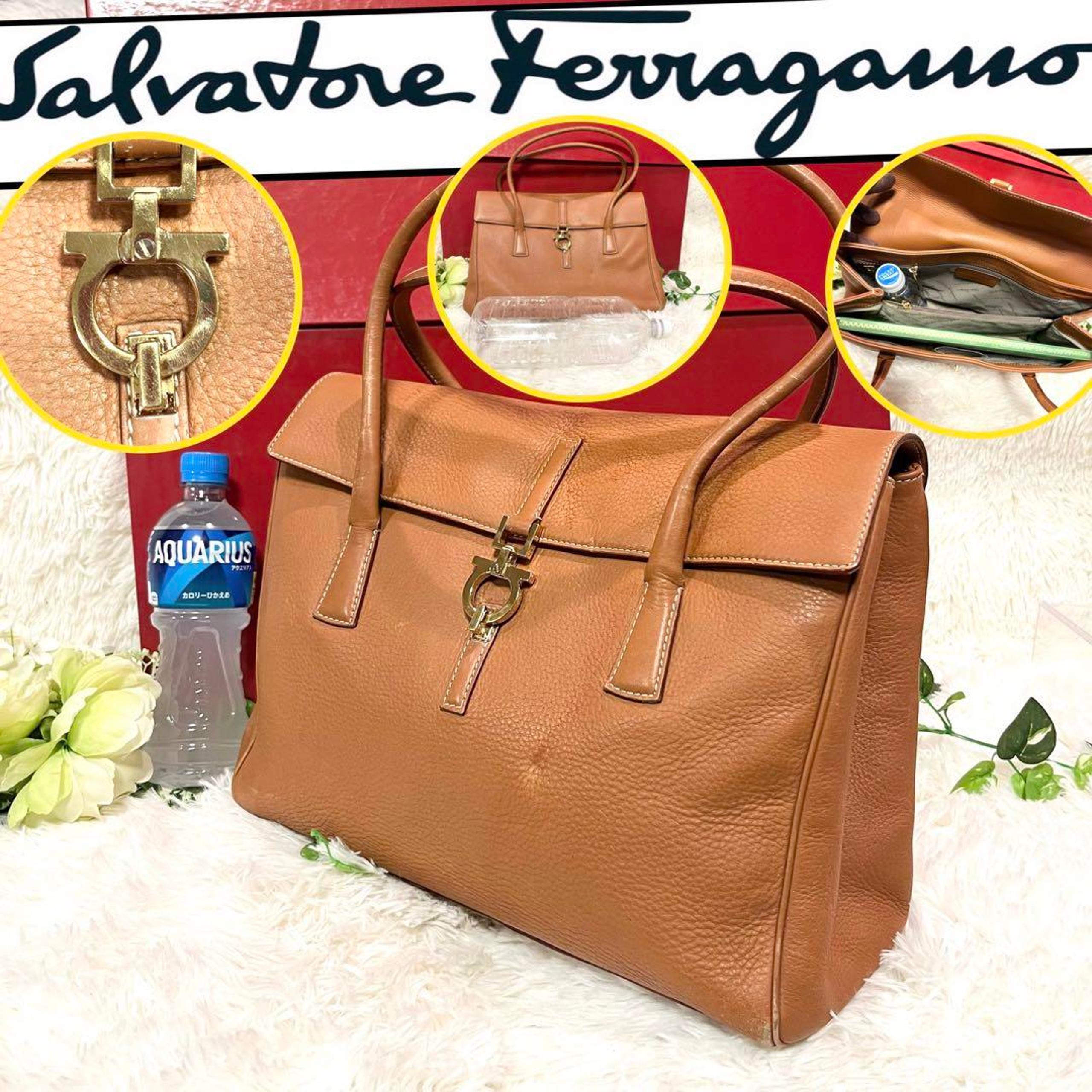 Anonymous shipping ❤️ Ferragamo Gancini shoulder bag with A4 PC storage