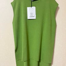 【Brand New, Unused】AVENIRETOILE Side Slit Sleeveless Knit Pullover