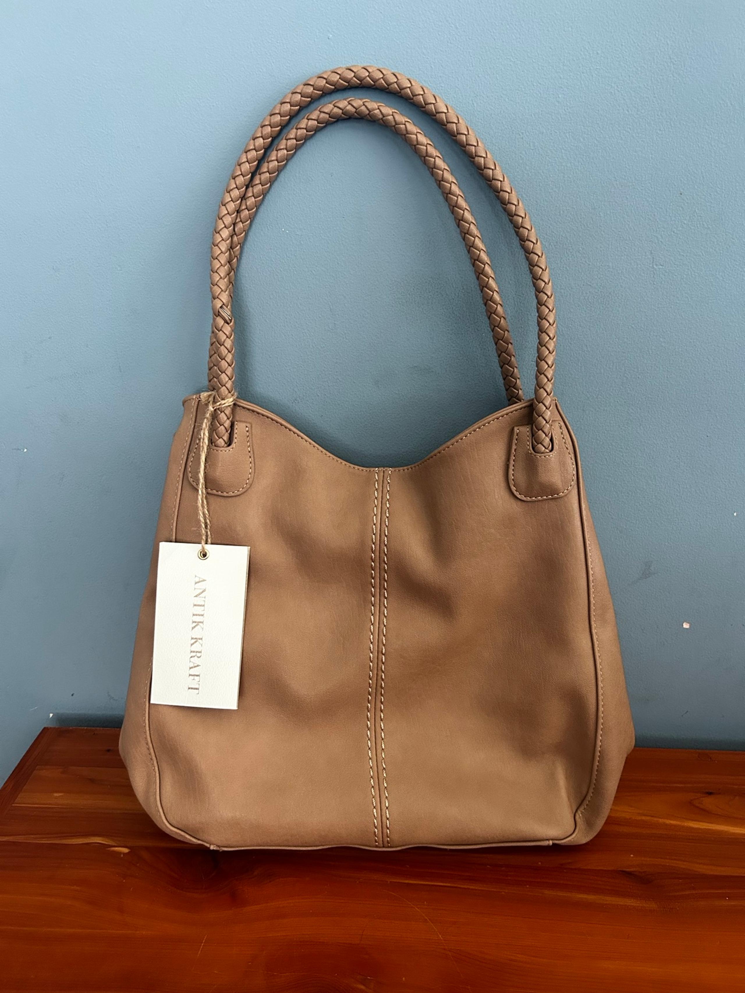 NWT Antik Kraft purse