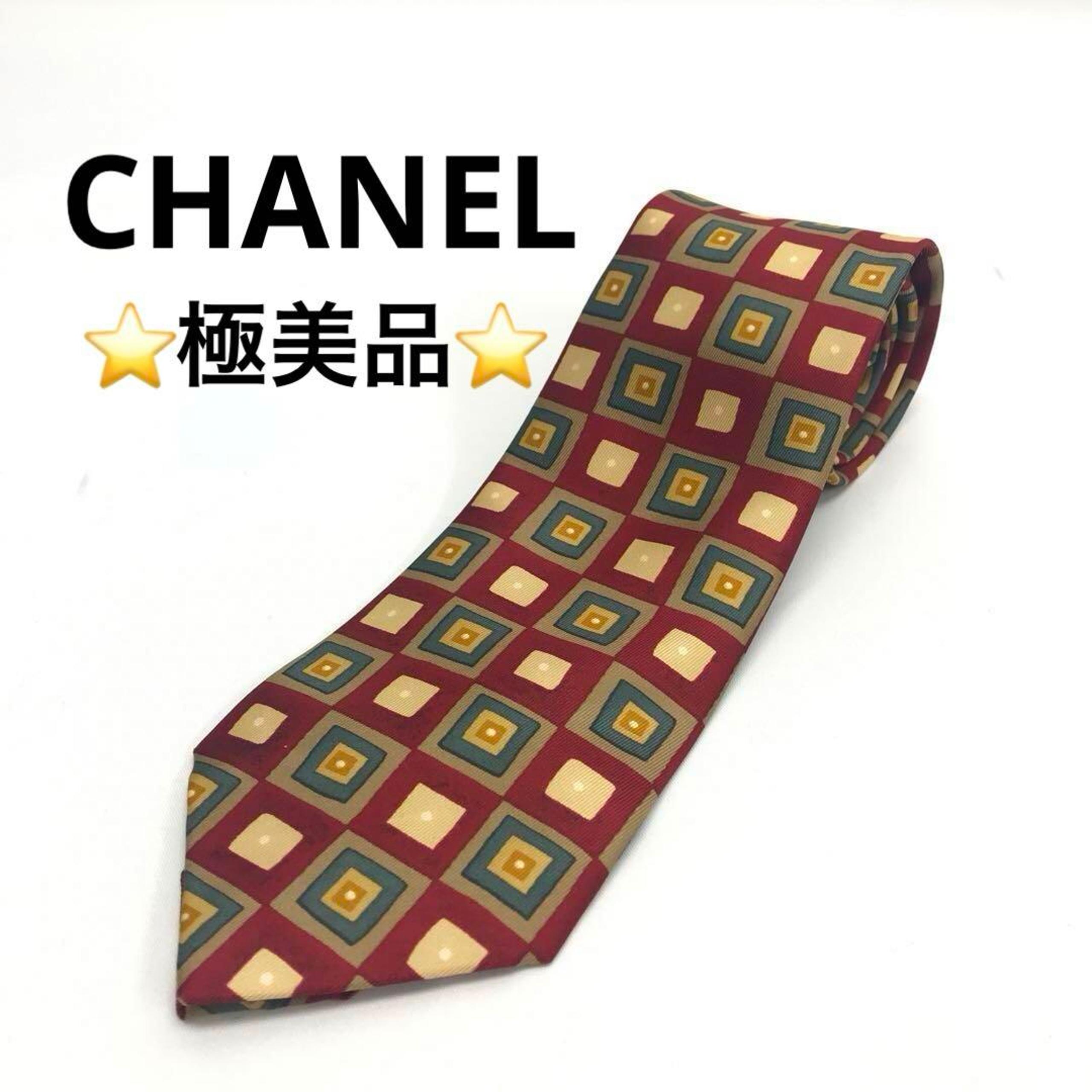☆Excellent Condition☆ CHANEL Tie Silk Redish Square Pattern Vintage